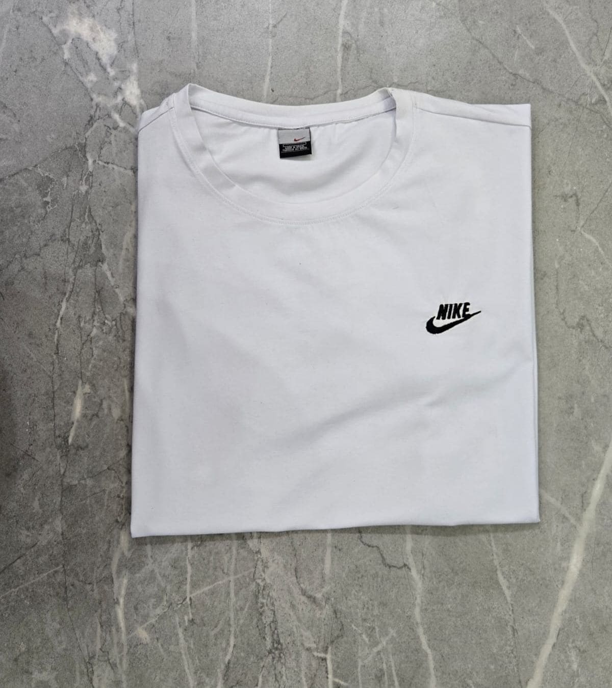 CAMISETA BASIC NK BRANCA