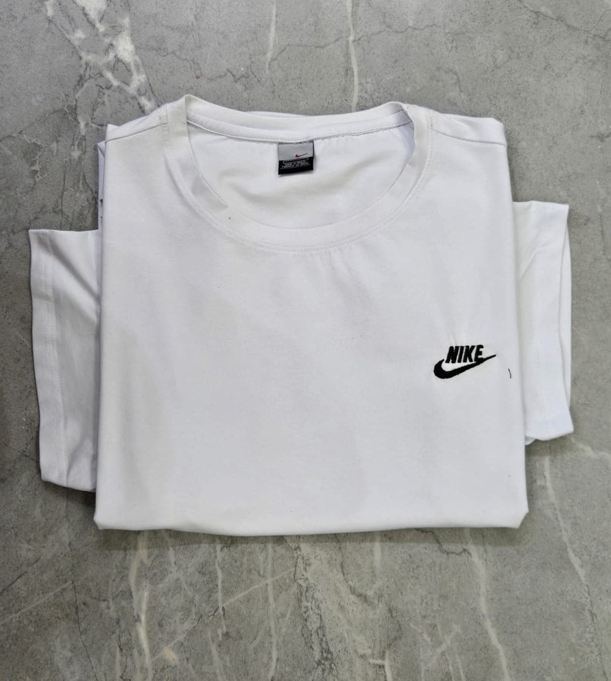 CAMISETA BASIC NK BRANCA