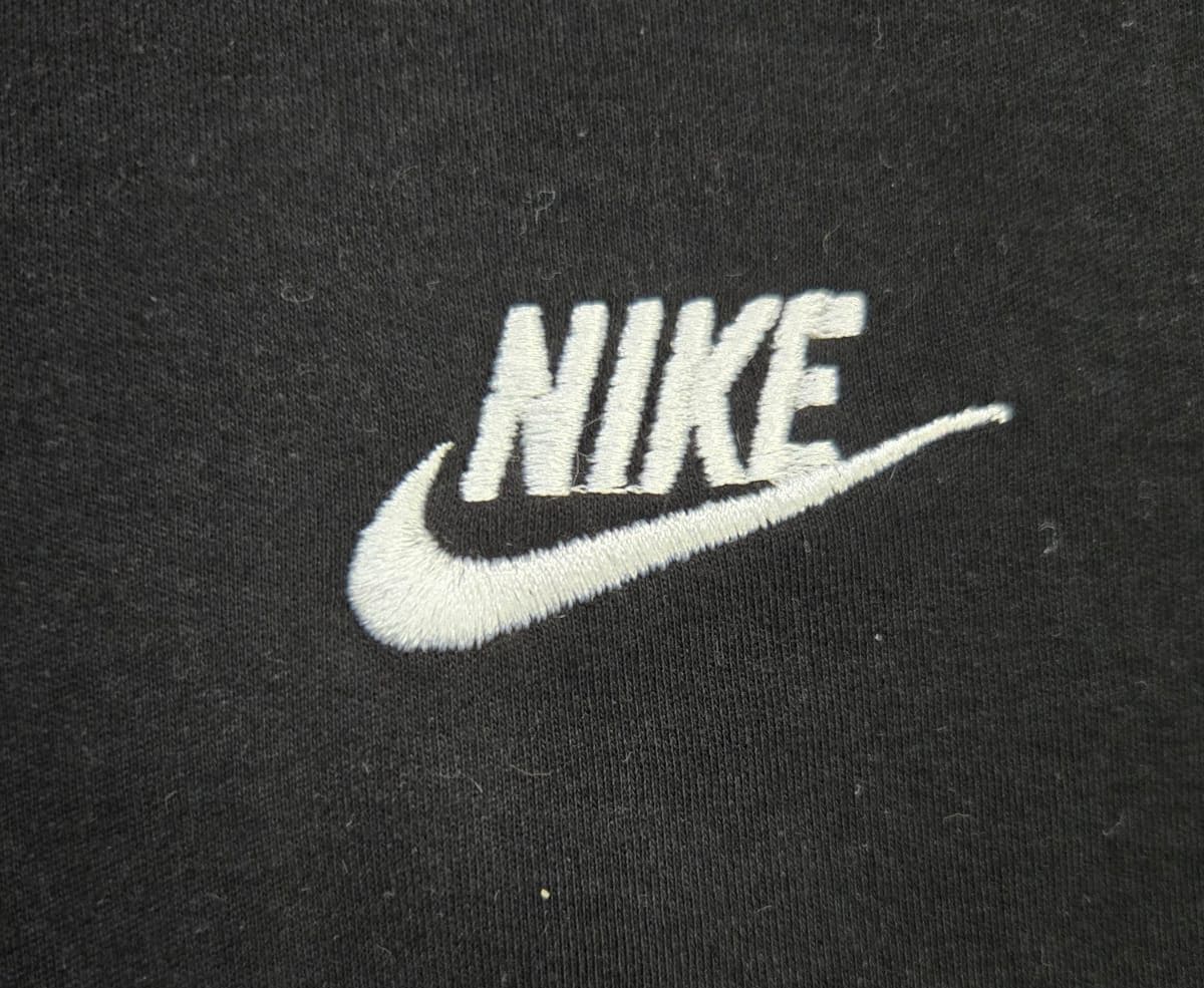 CAMISETA BASIC NK PRETA