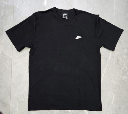 CAMISETA BASIC NK PRETA