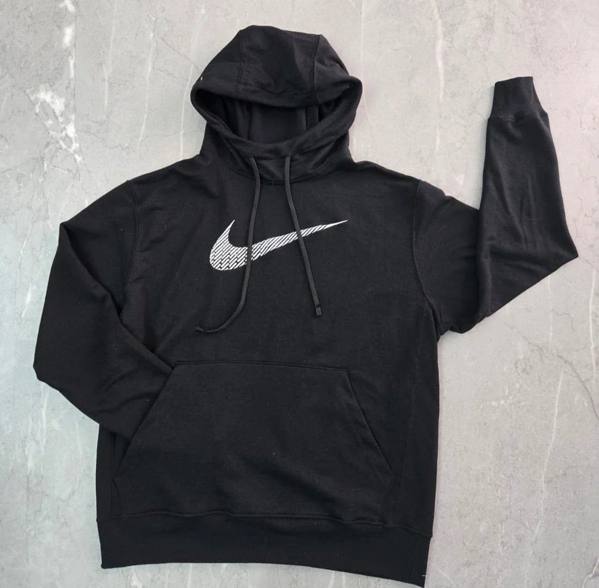 MOLETOM CANGURU NK SWOOSH BORDADO PRETO