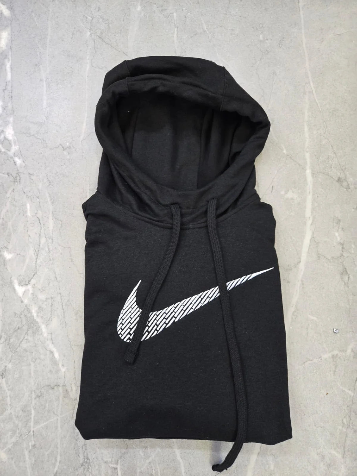 MOLETOM CANGURU NK SWOOSH BORDADO PRETO