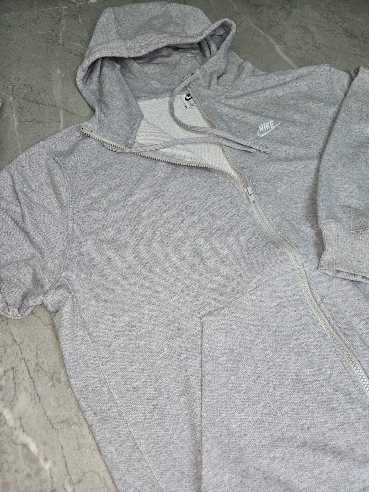 MOLETOM NK CLUB CINZA