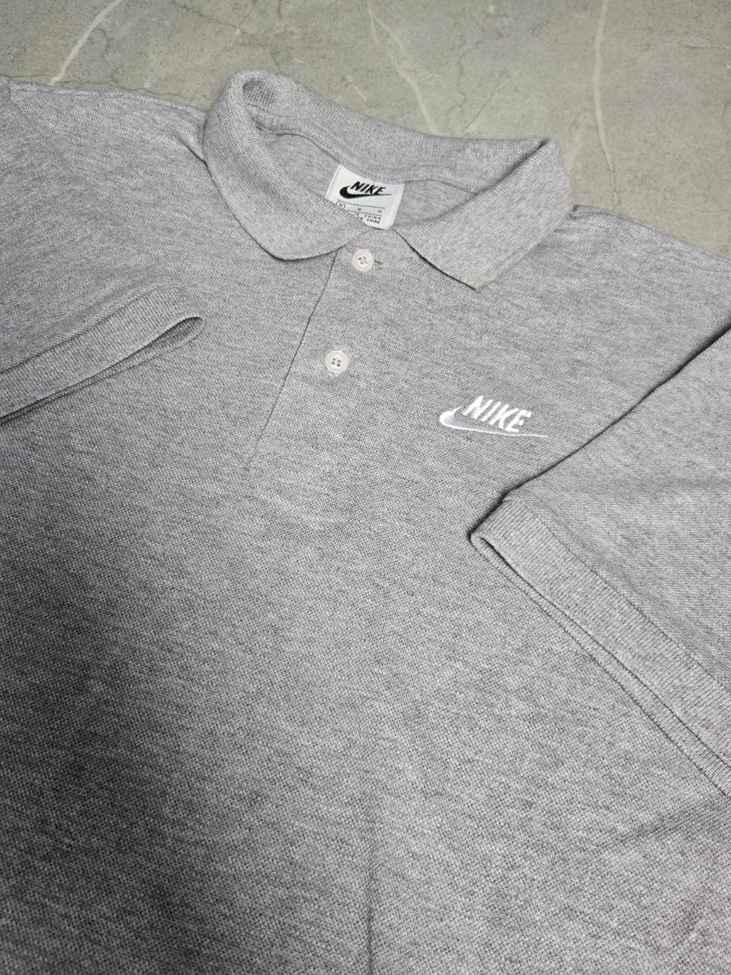 CAMISETA NK POLO CINZA